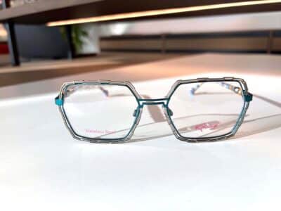 Graue Kaos Brille